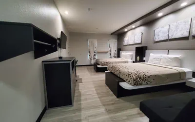 Photo 4 - Crystal Inn