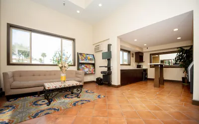 Photo 4 - Casa Bella Inn - Huntington Park