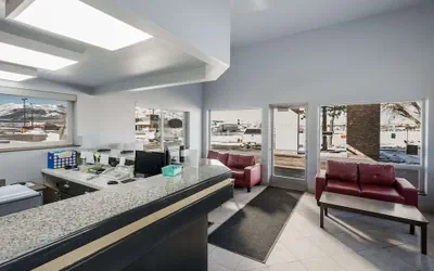 Photo 4 - SureStay Hotel by Best Western Wells