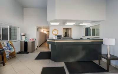 Photo 5 - SureStay Hotel by Best Western Wells
