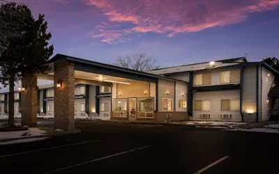 Photo 2 - SureStay Hotel by Best Western Wells