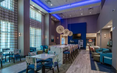 Photo 2 - Hampton Inn & Suites Dallas/Plano Central