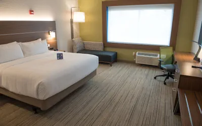 Photo 3 - Holiday Inn Express & Suites Merrillville by IHG