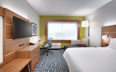 Photo 5 - Holiday Inn Express & Suites Gainesville I-75 by IHG