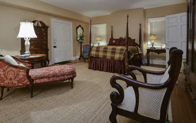 Photo 3 - Choctaw Hall Bed and Breakfast