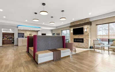 Photo 3 - Comfort Suites Columbia I-65