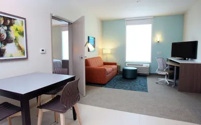 Photo 5 - Home2 Suites by Hilton Nampa