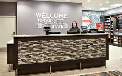 Photo 5 - Hampton Inn & Suites Logan