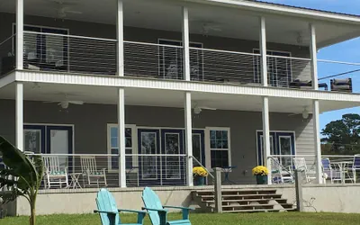 Photo 5 - Darien Waterfront Inn