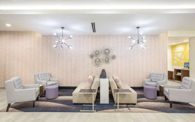 Photo 4 - La Quinta Inn & Suites by Wyndham Dallas Duncanville