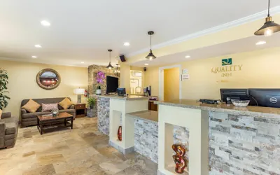 Photo 5 - Quality Inn Escondido San Diego North County