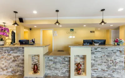 Photo 4 - Quality Inn Escondido San Diego North County