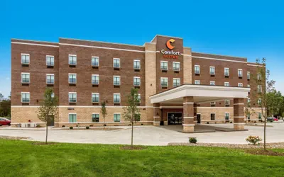 Photo 2 - Comfort Suites Wooster near University Campus