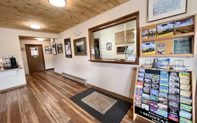 Photo 4 - Beartooth Hideaway Inn and Cabins