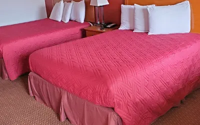 Photo 3 - Americana Inn