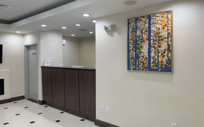 Photo 3 - Voyage Hotel