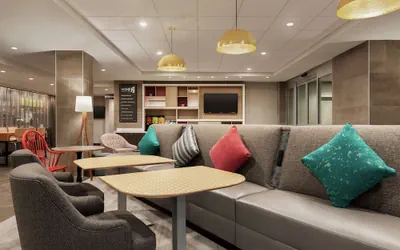Photo 2 - Home2 Suites by Hilton Silver Spring