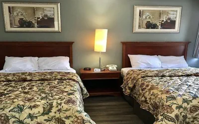 Photo 2 - Jefferson Inn and Suites