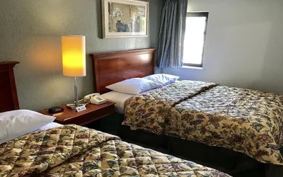 Photo 3 - Jefferson Inn and Suites