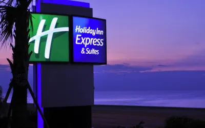Photo 2 - Holiday Inn Express & Suites Galveston West-Seawall by IHG