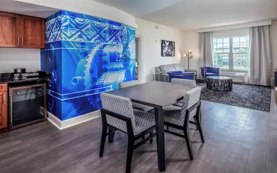 Photo 3 - Hotel Indigo Jacksonville-Deerwood Park by IHG