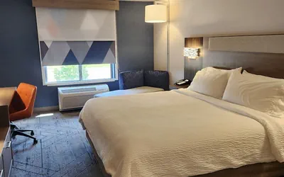 Photo 4 - Holiday Inn Express Hotel & Suites Crawfordsville by IHG