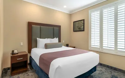 Photo 2 - Best Western Plus Avita Suites