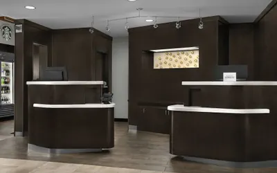 Photo 5 - Courtyard by Marriott Greensboro Airport
