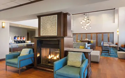 Photo 4 - Hampton Inn & Suites Savannah-Airport