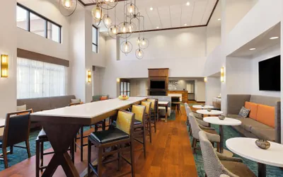 Photo 3 - Hampton Inn & Suites Savannah-Airport