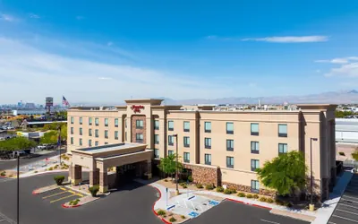 Photo 2 - Hampton Inn Las Vegas North Speedway
