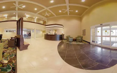 Photo 3 - Comfort Suites near Hot Springs Park