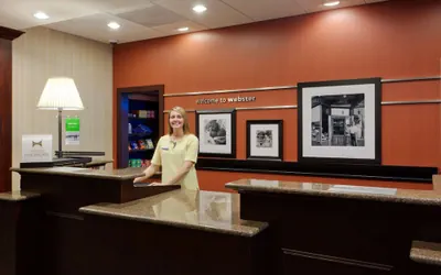Photo 3 - Hampton Inn Rochester Webster