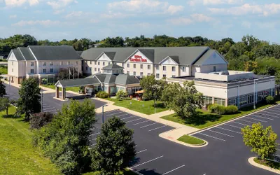 Photo 2 - Hilton Garden Inn St. Louis Airport
