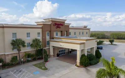 Photo 2 - Hampton Inn Alice
