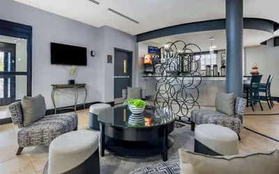 Photo 4 - Best Western Plus Bradenton Gateway Hotel