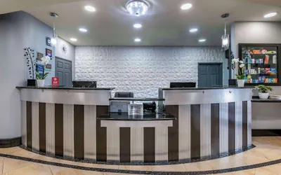 Photo 5 - Best Western Plus Bradenton Gateway Hotel