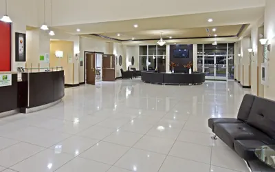 Photo 5 - Holiday Inn Louisville Airport South by IHG