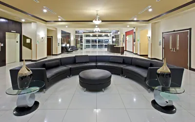 Photo 4 - Holiday Inn Louisville Airport South by IHG