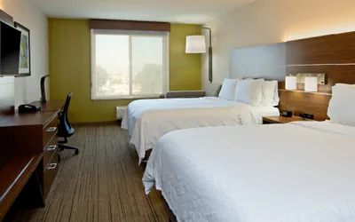 Photo 4 - Holiday Inn Express Hotel & Suites Fresno South by IHG