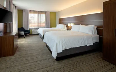 Photo 2 - Holiday Inn Express Hotel & Suites Fresno South by IHG