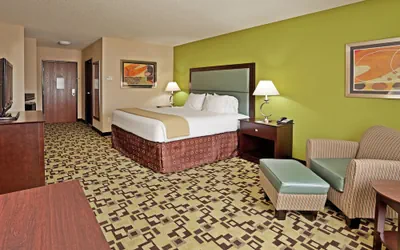 Photo 5 - Holiday Inn Express Troutville by IHG