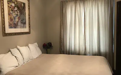 Photo 3 - Riverside Hot Springs Inn & Spa - Adults Only