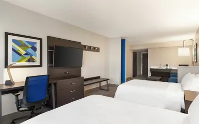 Photo 5 - Holiday Inn Express Hotel & Suites Fort Myers East - The Forum by IHG