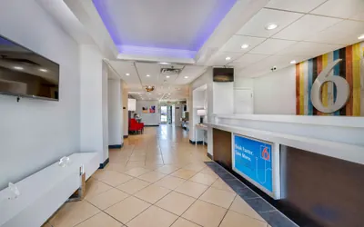 Photo 3 - Motel 6 Norman, OK