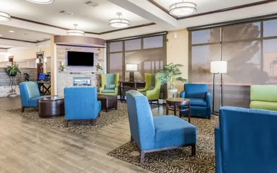 Photo 5 - Comfort Suites Fort Stockton
