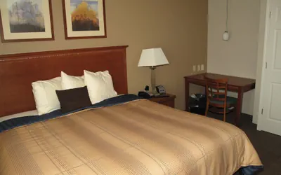 Photo 3 - Candlewood Suites Elgin by IHG