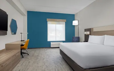 Photo 4 - Holiday Inn Express & Suites Greensboro Airport Area by IHG