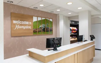 Photo 3 - Hampton Inn & Suites Jennings
