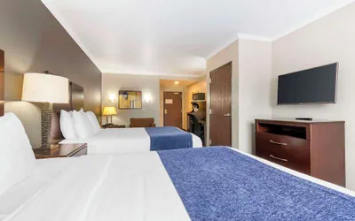 Photo 5 - Best Western Plus Olathe Hotel